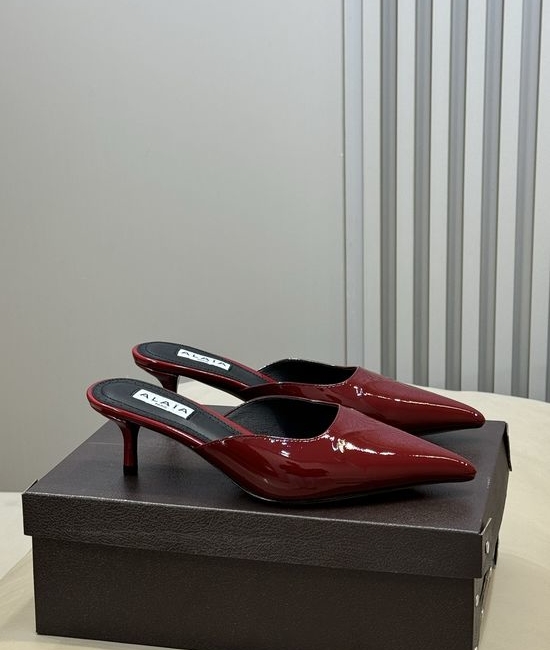 Alaia Pointed Toe Transparent Heels With Heart Decor Sheepskin Lining