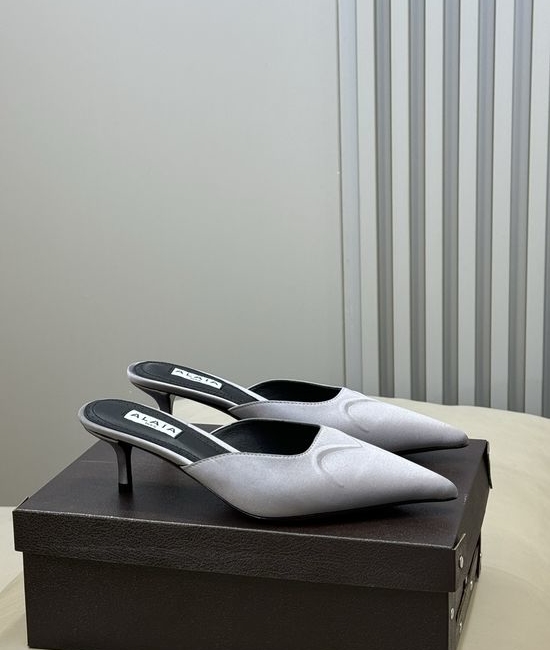 Alaia Pointed Toe Transparent Heels With Heart Decor Sheepskin Lining