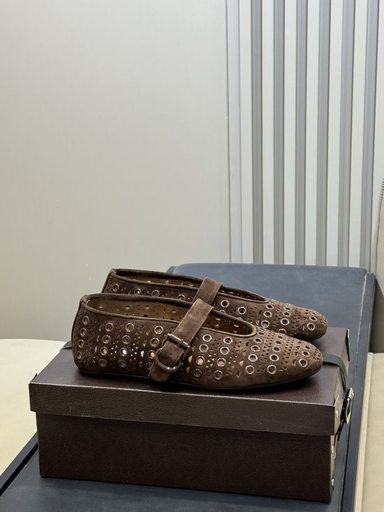 Alaia Metal Eyelet Ballet Flats Sheepskin Lining Non-slip Soft Sole