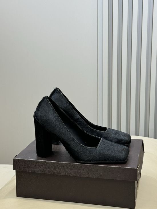 Alaia Square Toe Suede Mid Heel Pumps Elegant Comfortable Work Formal Wear