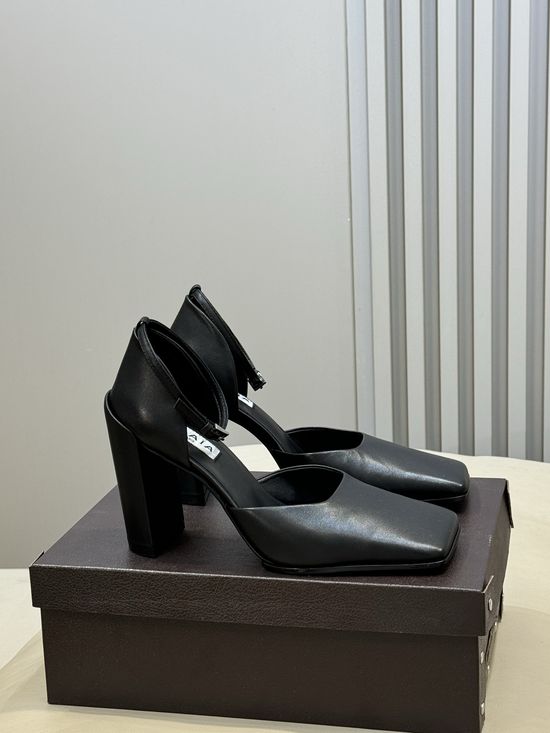 Alaia Square Toe Suede Mid Heel Pumps Elegant Comfortable Work Formal Wear