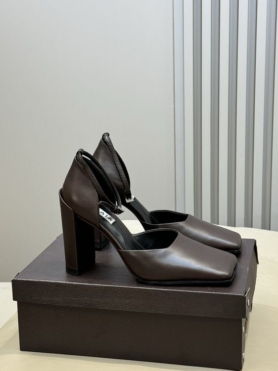 Alaia Square Toe Suede Mid Heel Pumps Elegant Comfortable Work Formal Wear