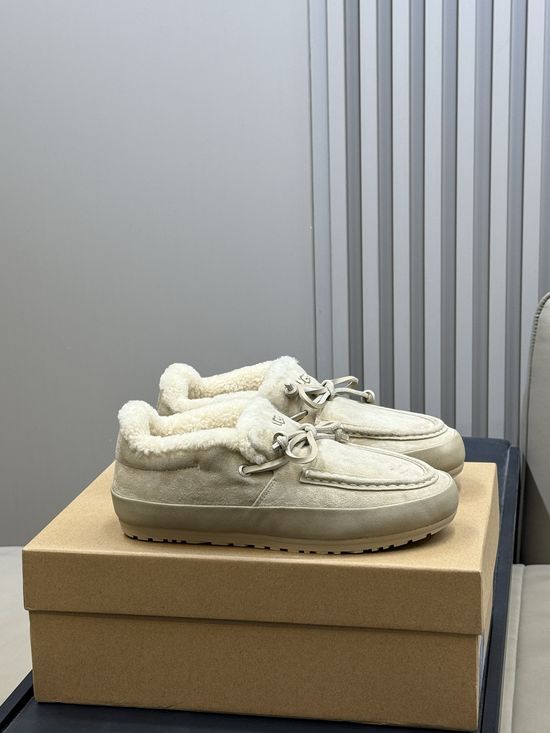 UGG Plush Lined Moccasins Suede Upper Warm Comfortable Anti-slip