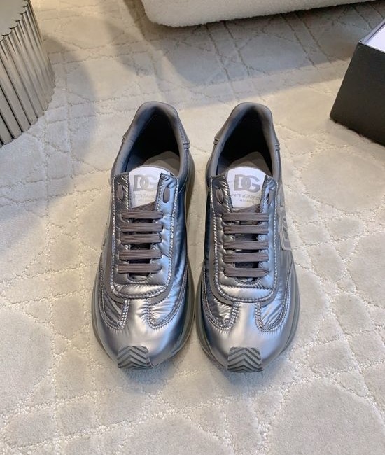 Dolce & Gabbana Stylish Casual Sneakers with Premium Materials