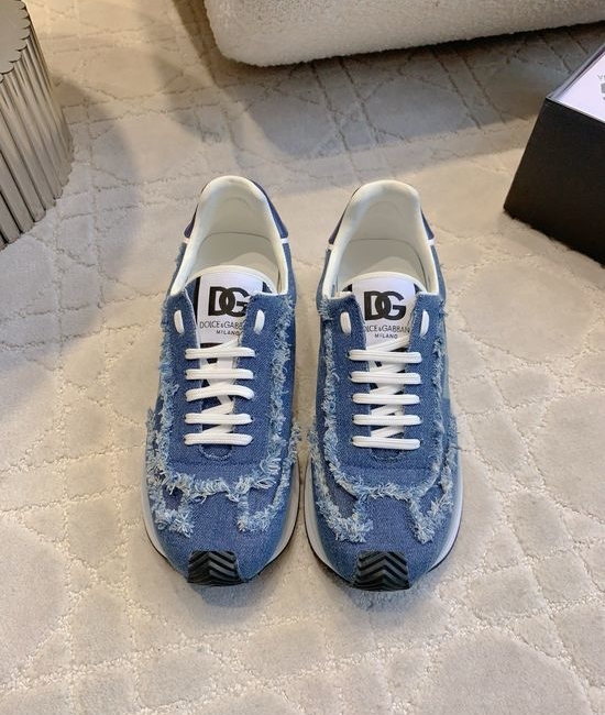 Dolce & Gabbana Stylish Casual Sneakers with Premium Materials