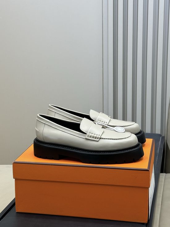 Hermes Classic Buckle Loafers Soft Cowhide Lining Non-slip Sole