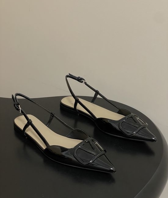 Valentino Elegant V-Logo High Heels with Platinum Accents