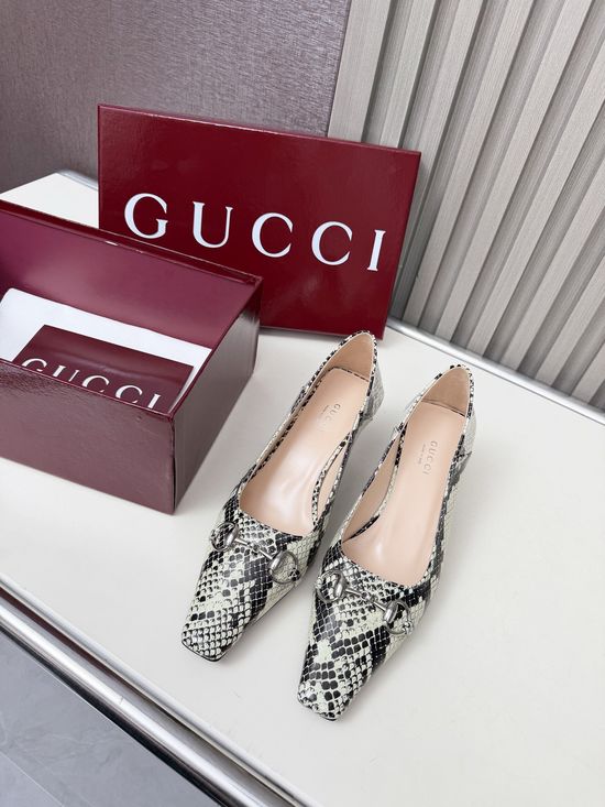 Gucci Versatile Sheepskin Kitten Heel Two-Way Dress Shoes