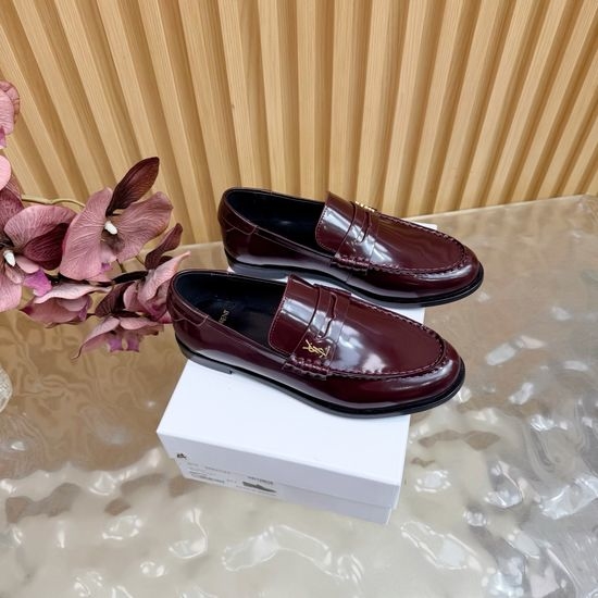 Yves Saint Laurent YSL Minimalist Logo Leather Loafers Elegant Almond Toe Footwear