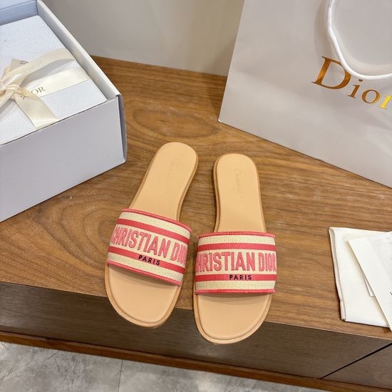Christian Dior CD Round-Toe Flat Slip-On Sandals with Embroidered Logo