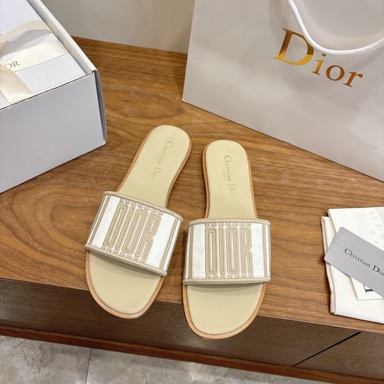 Christian Dior CD Round-Toe Flat Slip-On Sandals with Embroidered Logo