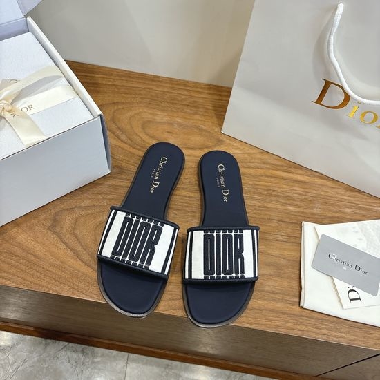 Christian Dior CD Round-Toe Flat Slip-On Sandals with Embroidered Logo