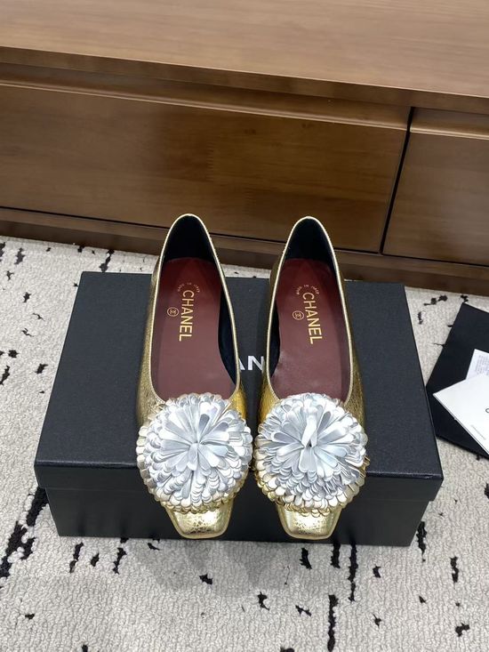Chanel Vintage Style Flower Decor Flat Shoes Soft Leather Lining