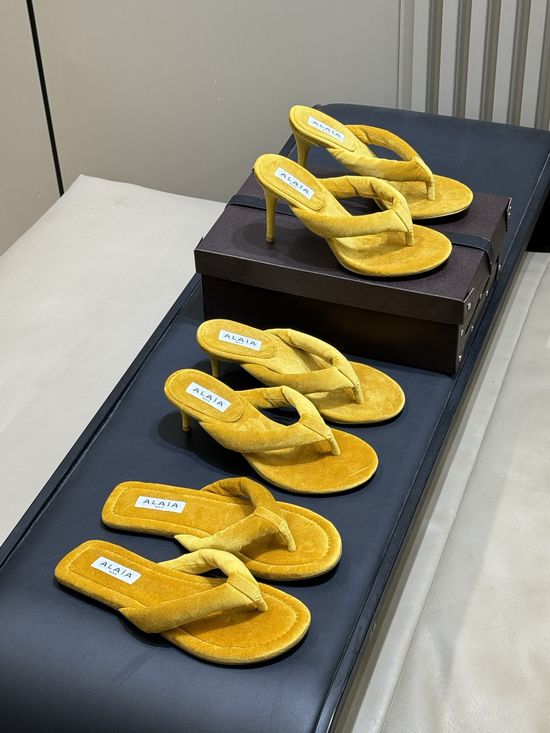Alaia Soft Suede Flip Flops with Thin Heel Design
