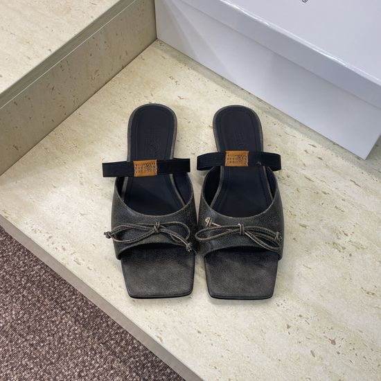 Maison Margiela Square-toe Bow Open-toe Slippers with MM6 Design