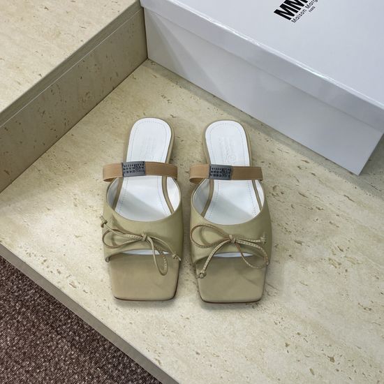 Maison Margiela Square-toe Bow Open-toe Slippers with MM6 Design