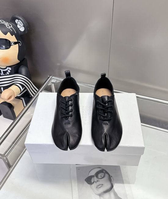 Maison Margiela MM6 Soft Sheepskin Split Toe Comfortable Daily Casual Shoes
