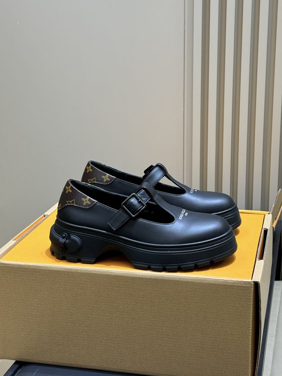 Louis Vuitton Chunky Sole Mary Jane Shoes with Monogram Lining