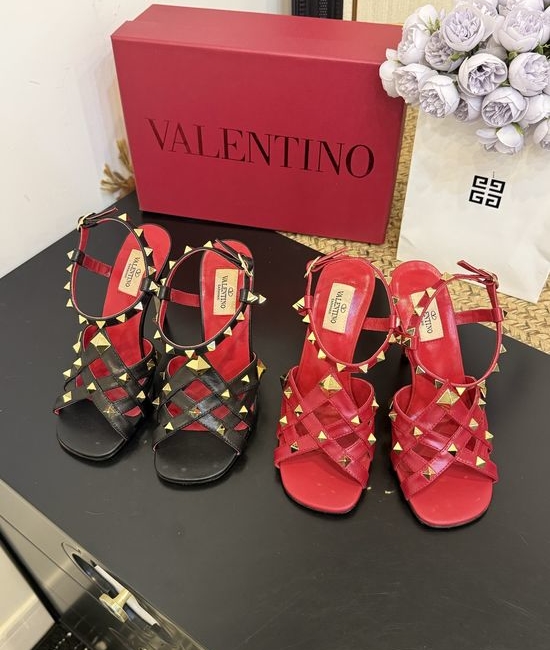 Valentino Pointed Toe Rivet Mid Heel Leather Pumps