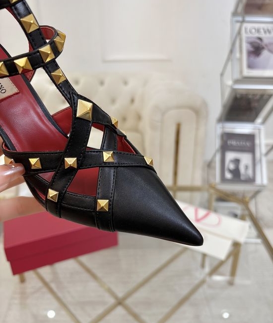 Valentino Stiletto Hollow Rivet Cowhide Upper Elegant Fashion Shoes