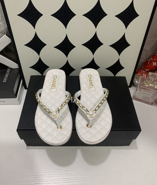 Chanel Classic Black And White Soft Sheepskin Chain Slides