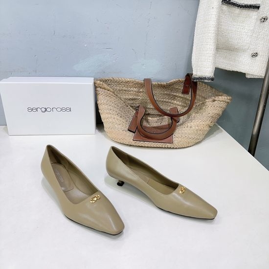 Gianvito Rossi Premium Sheepskin Kitten Heel Slingback Sandals
