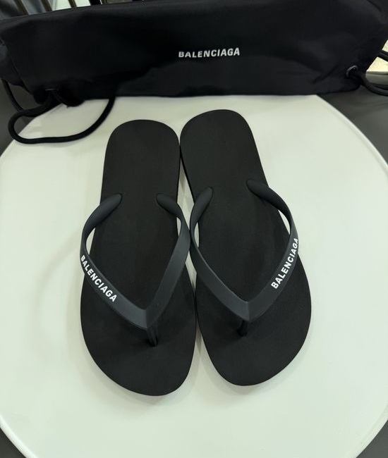 Balenciaga Durable Soft Footbed Logo Strap Flip Flops