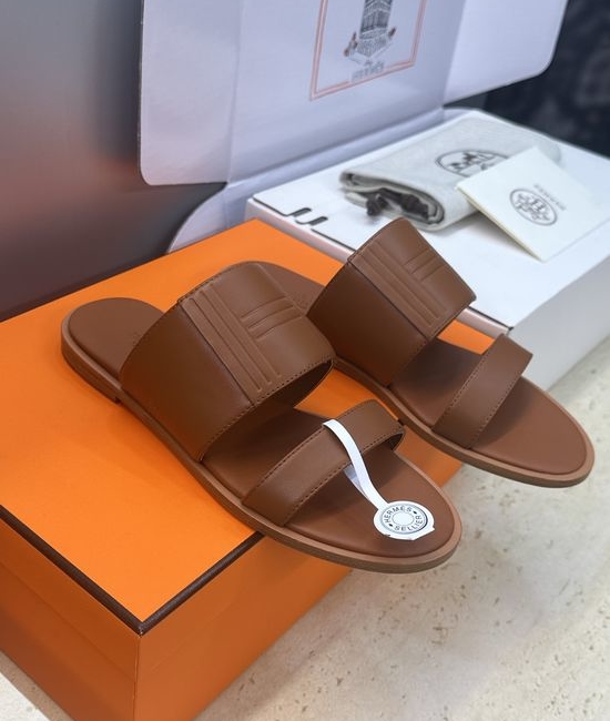 Hermes Flat Color-block Round Toe Jelly Sandals