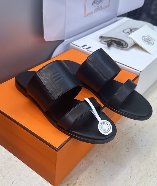 Hermes Flat Color-block Round Toe Jelly Sandals