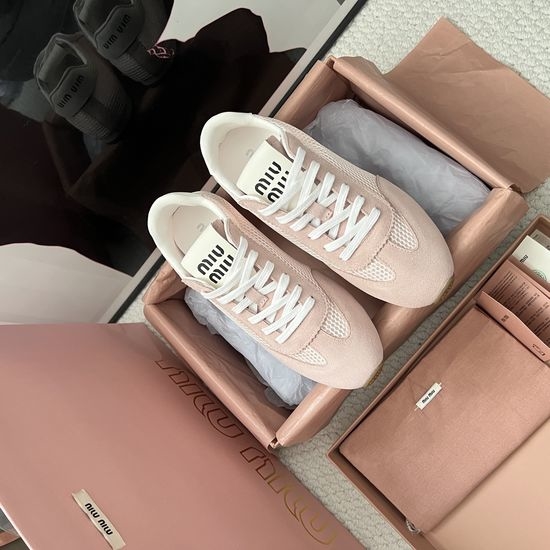Miu Miu Vintage Casual Training Shoes Comfortable Walking Footwear
