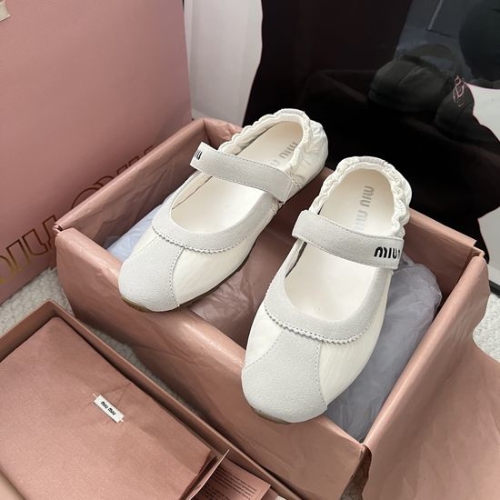 Miu Miu Comfortable Suede Slip On Everyday Ballet Shoes