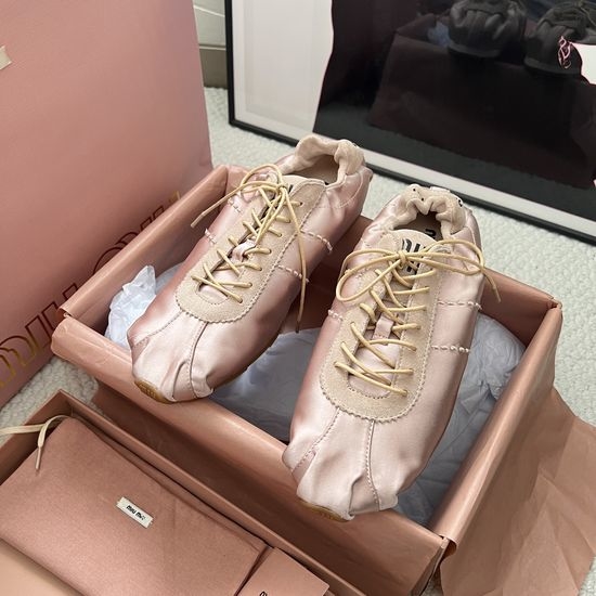 Miu Miu Bow Decor Leather Ballet Flats For Daily Wear