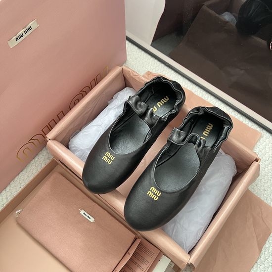 Miu Miu Soft Suede Casual Slip On Ballet Flats