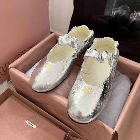 Miu Miu Soft Suede Casual Slip On Ballet Flats
