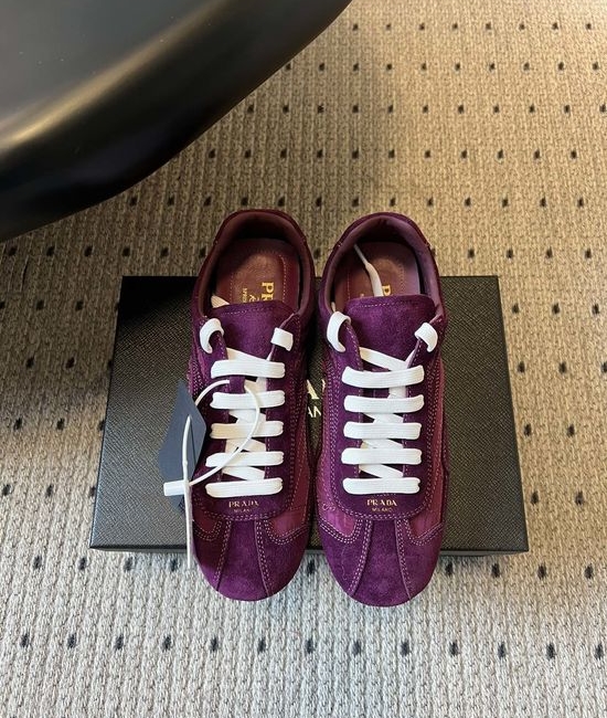 Prada Vintage Casual Low-top Comfortable Walking Sneakers