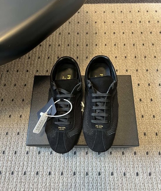 Prada Retro Suede Mesh Breathable Lightweight Comfortable Daily Sneakers