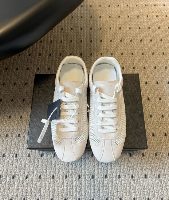 Prada Retro Suede Mesh Breathable Lightweight Comfortable Daily Sneakers