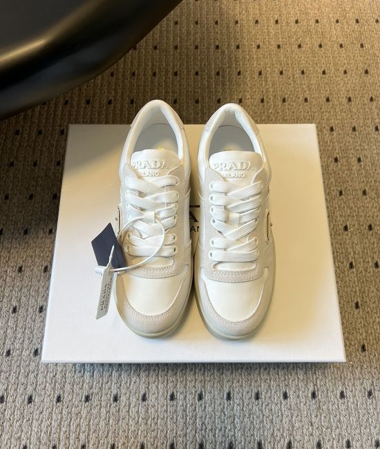 Prada Vintage Low-top Thick Sole Comfortable Casual Sneakers