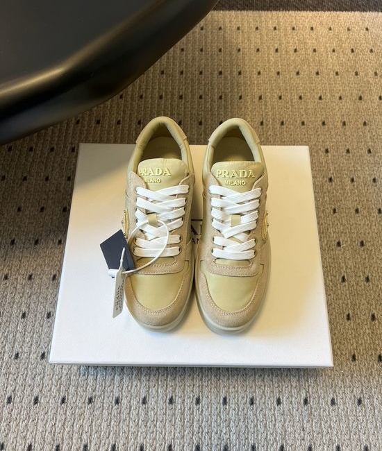 Prada Vintage Low-top Thick Sole Comfortable Casual Sneakers