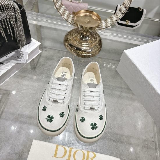 Christian Dior CD Embroidered Soft Sole Comfortable Thick Sole Casual Shoes
