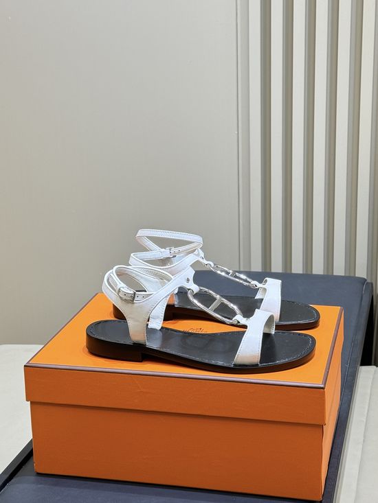 Hermes Cowhide Flat Sandals with Metal Buckle Elegant Comfortable Summer Shoes