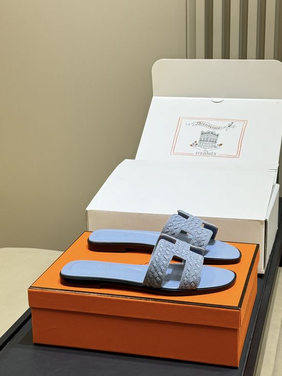 Hermes Classic Woven Leather Slides Soft Sole Versatile Daily Footwear