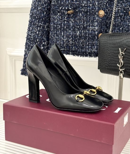 Gucci Classic Metal Accent Block Heel Leather Pumps
