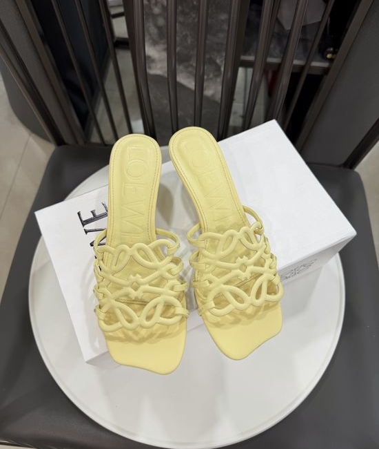 Loewe Genuine Leather Sole Elegant Casual Slides