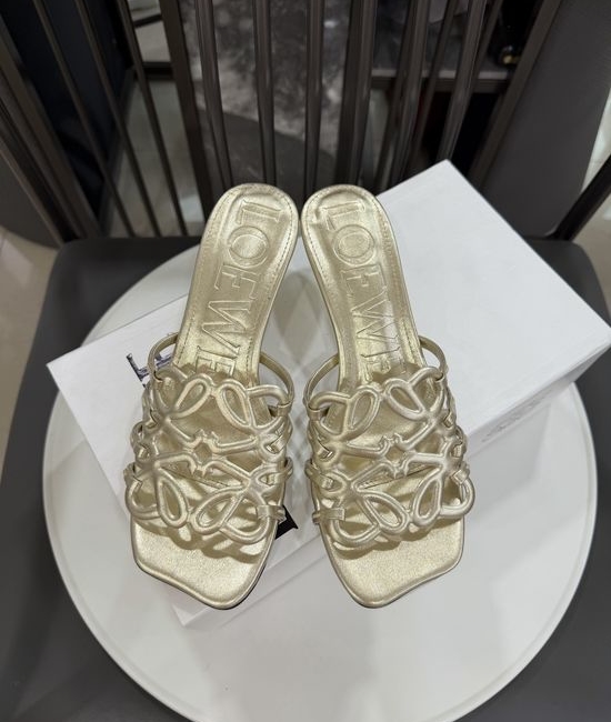 Loewe Genuine Leather Sole Elegant Casual Slides
