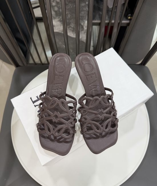 Loewe Genuine Leather Sole Elegant Casual Slides