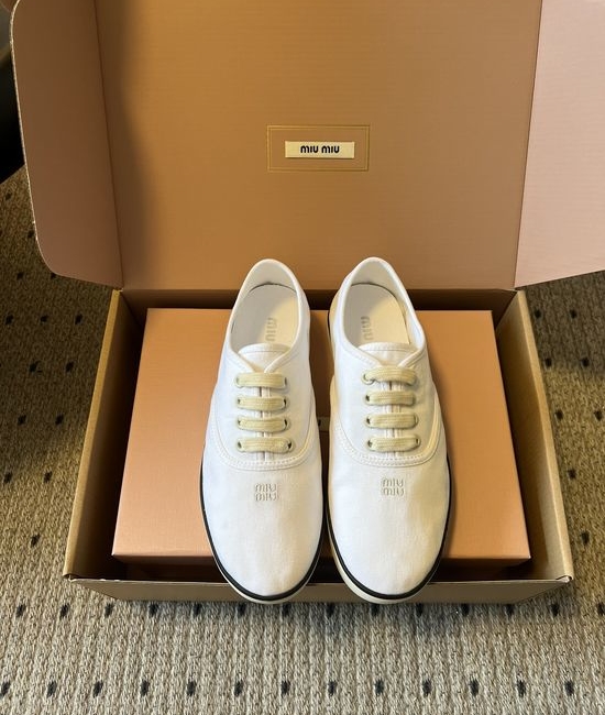 Miu Miu Comfortable Low Top Canvas Shoes Soft Sole Casual Daily Footwear