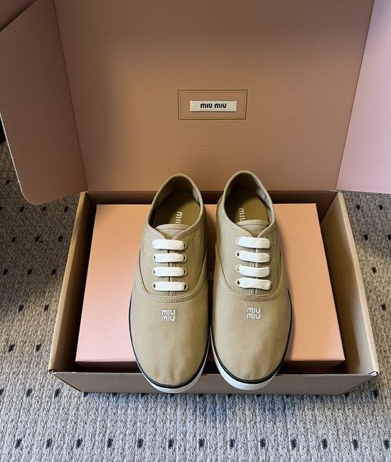 Miu Miu Comfortable Low Top Canvas Shoes Soft Sole Casual Daily Footwear
