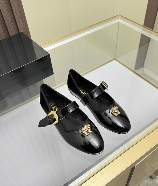 Versace Classic Round Toe Leather Casual Comfort Flats