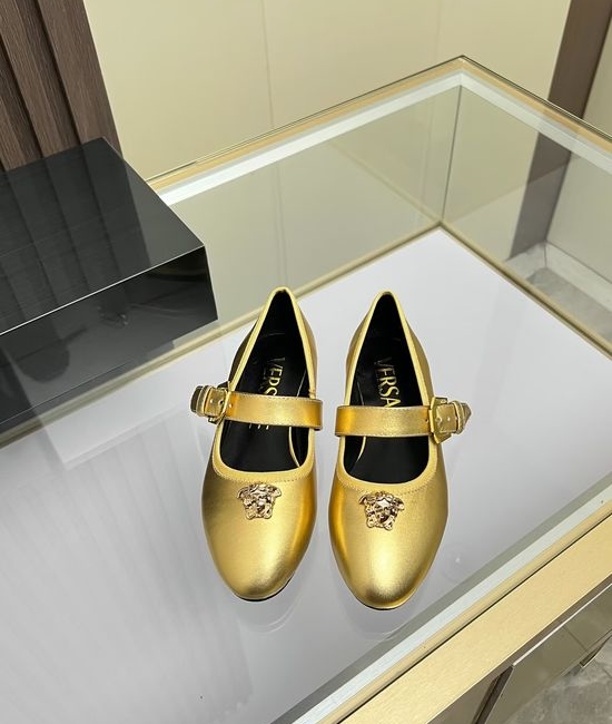 Versace Classic Round Toe Leather Casual Comfort Flats